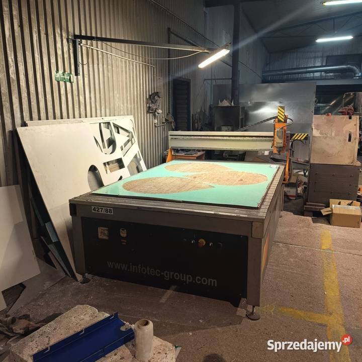 Ploter frezujący CNC InfoTEC 2015 F świętokrzyskie Ostrowiec Świętokrzyski