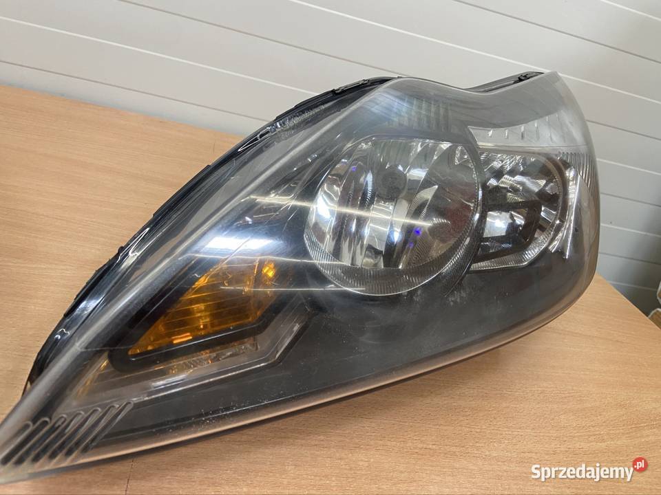 Reflektory przód kpl Ford Focus mk2 FL czarne sprzedam