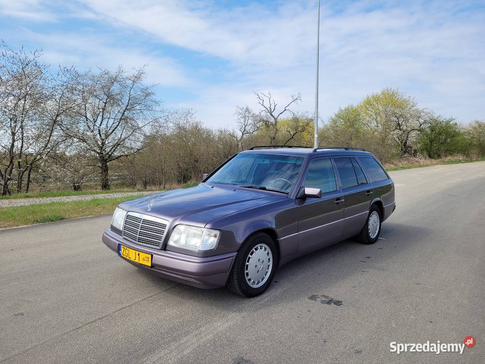 MercedesBenz S124 E220T żółte blachy Czepino