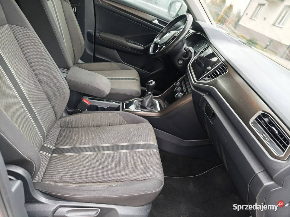 Volkswagen TRoc I 20172025 Sadlno