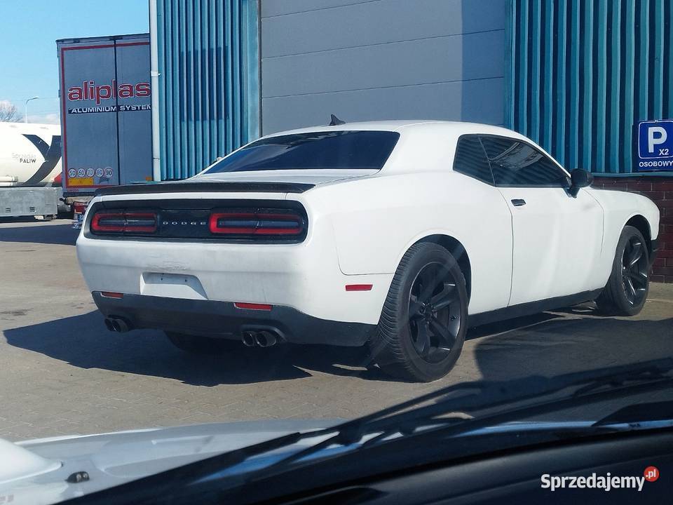 Dodge challenger 36 V6 lift pakiet SRT 305