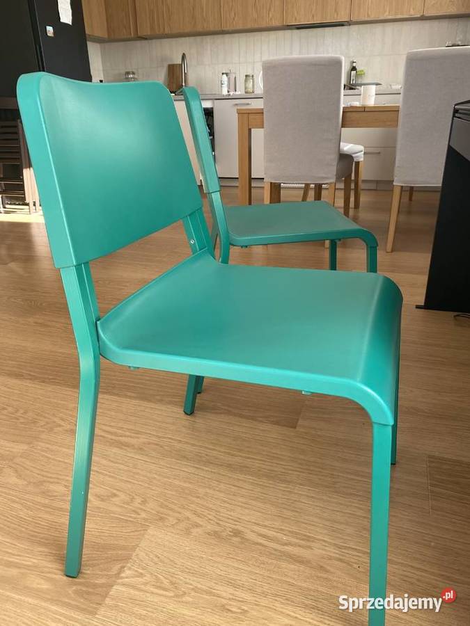 Dwa zielone krzesła Ikea Teodorem Krzesła Kraków