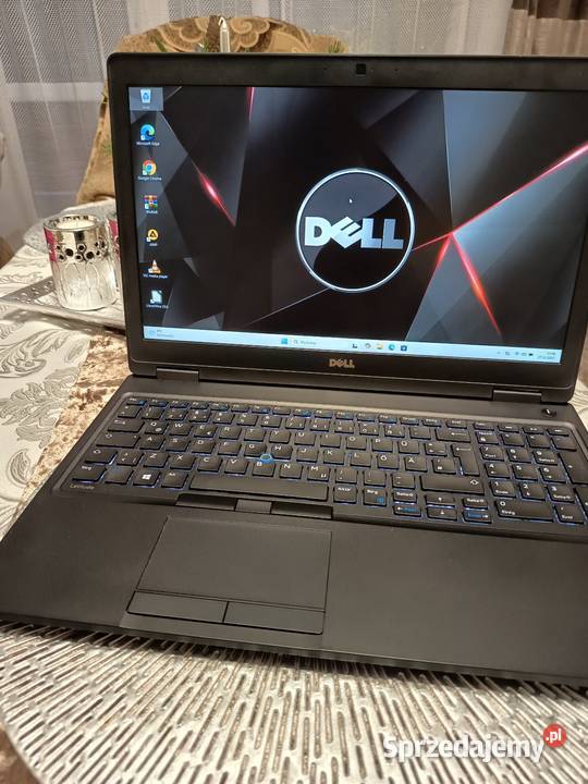 Laptop Poleasingowy Dell latitude 5580 Dell Pułanki