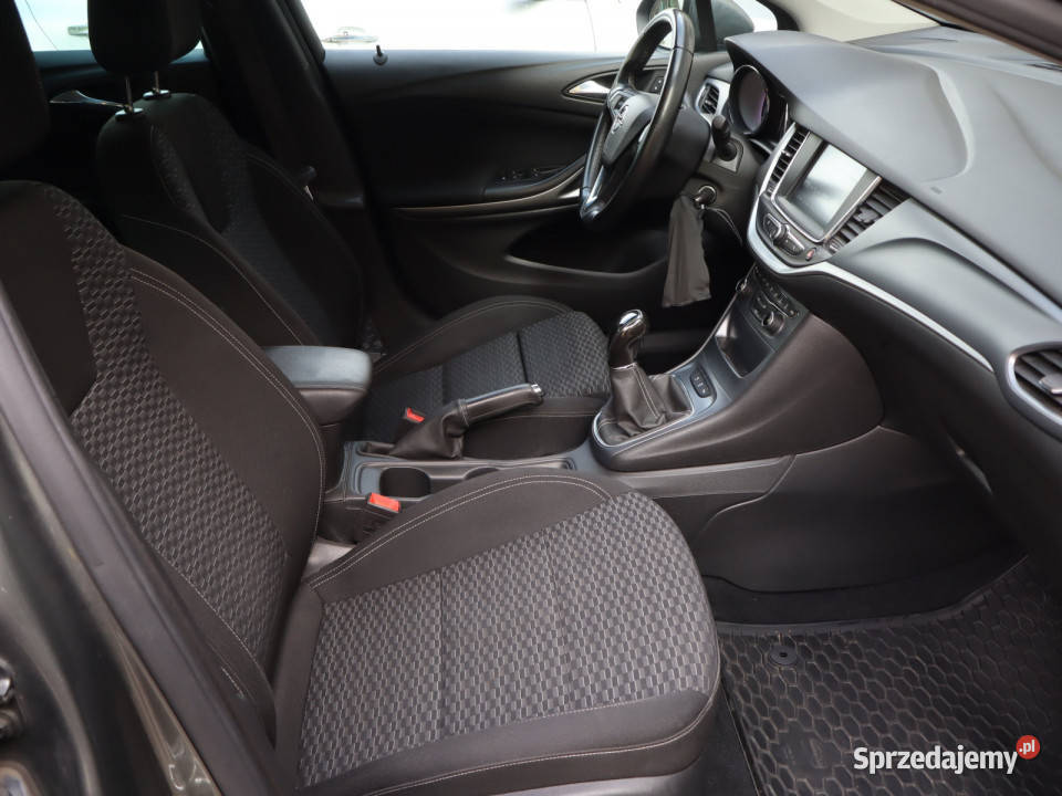 Opel Astra 16 CDTI tempomat Astra