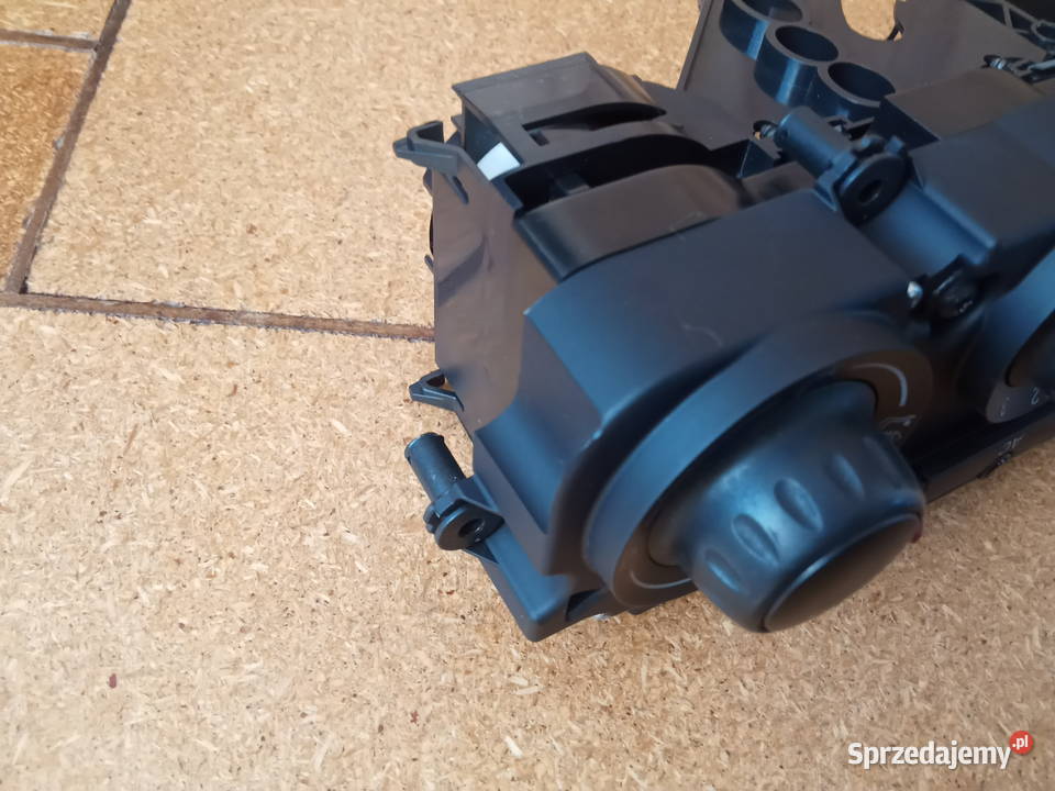 Seat Leon II Altea Toledo III Panel nawiewu Panele sterowania, przełączniki Dębica