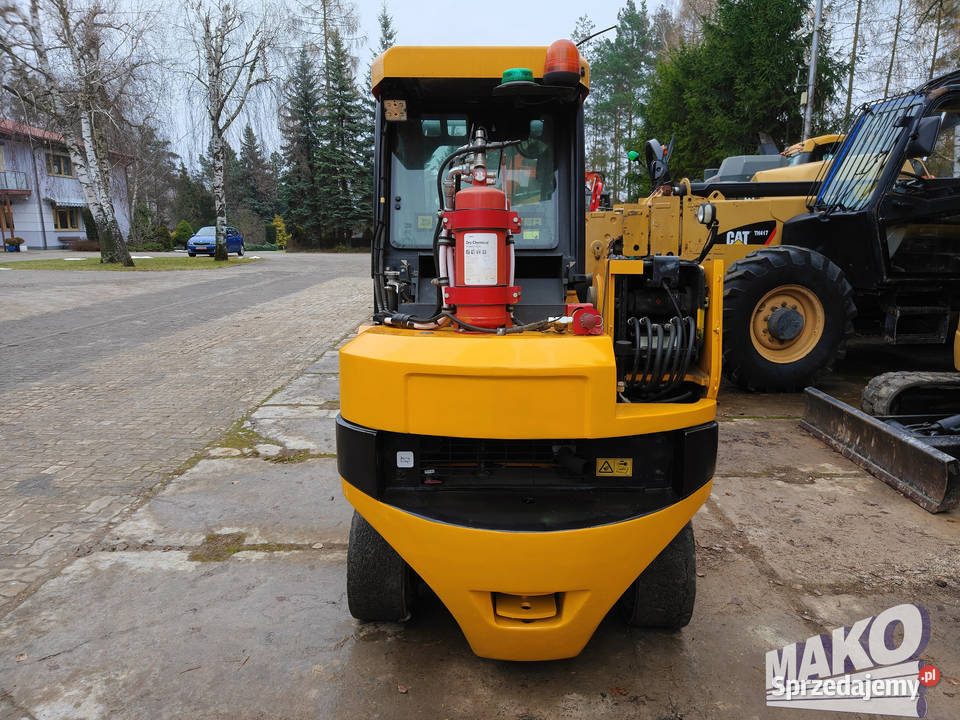 Wózek widłowy teleskopowy JCB TLT35D2WD 5 ton świętokrzyskie Ostrowiec Świętokrzyski