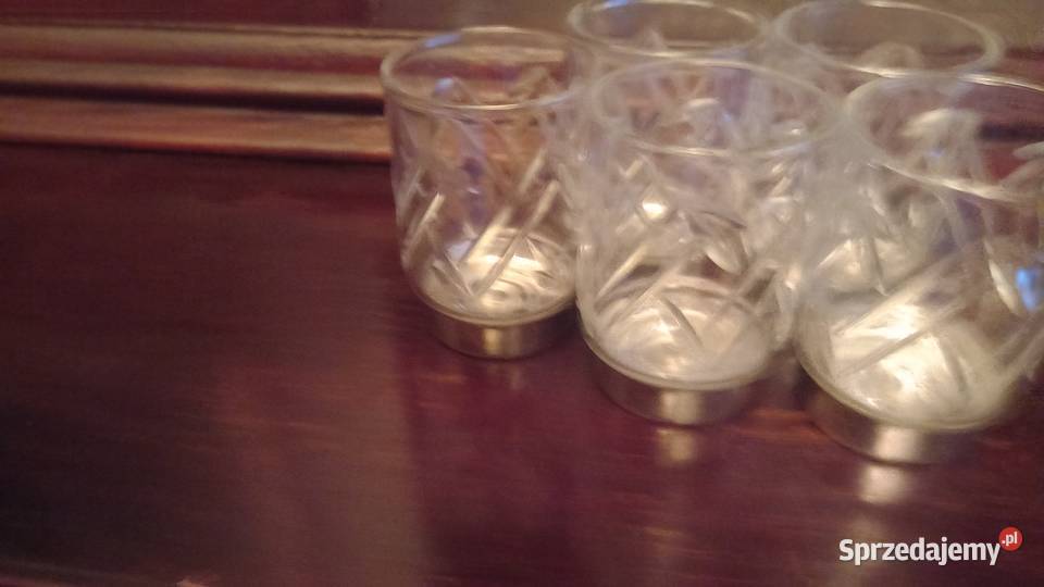 Kieliszki krysztalowe w srebrzone podstawie Porcelana i szkło Warszawa