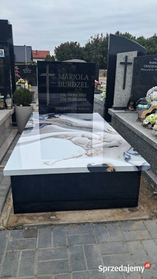 NAGROBKI POMNIKI Z KOMPOZYTU Pozostałe Nowe Grodziczno
