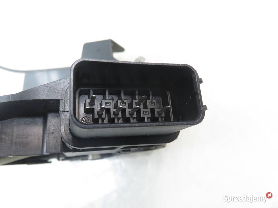 ZAMEK LEWY PRZEDNI FORD FOCUS MK2 3M5AR21813EP małopolskie