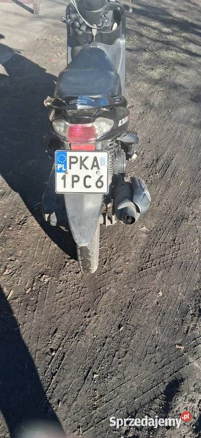 Sprzedam skuter czarny wielkopolskie Kalisz