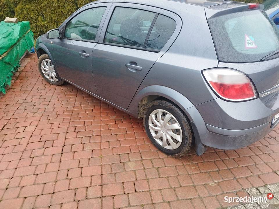 Astra H hatchback 17 manualna Ujanowice