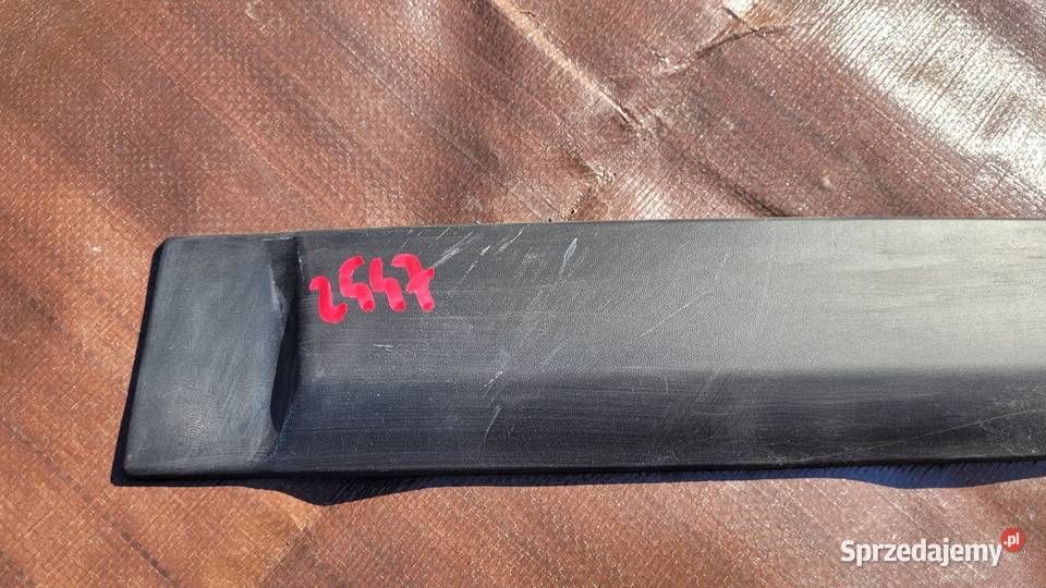 LISTWA DRZWI LEWY TYL TOYOTA AYGO śląskie Ruda Śląska sprzedam