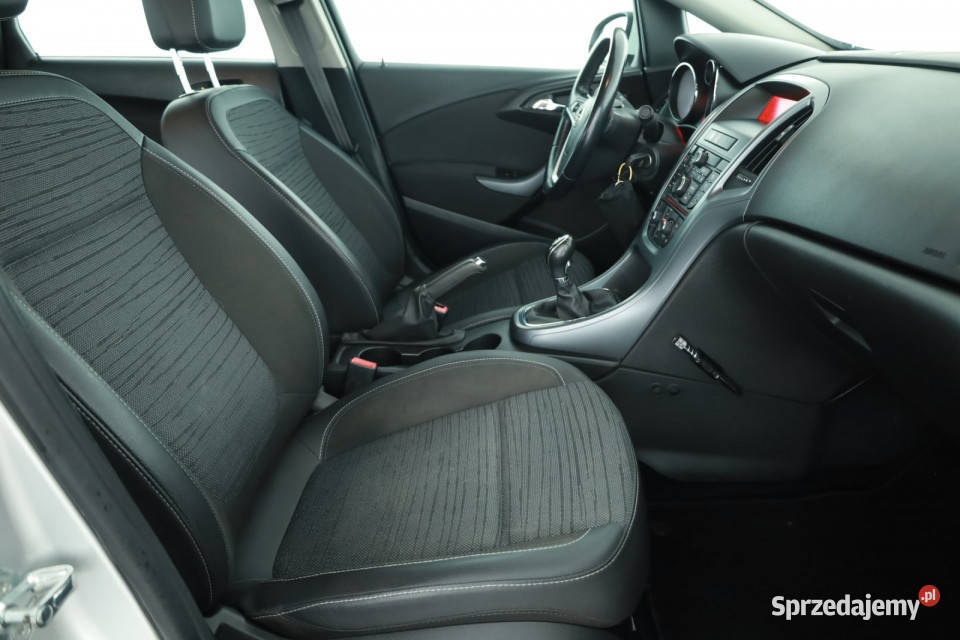 Opel Astra 14 T Piaseczno