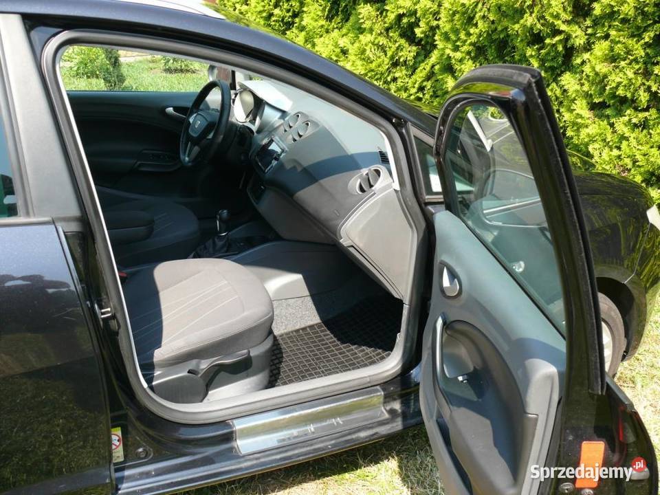 Seat Ibiza ST mały przebieg Ibiza Motoryzacja
