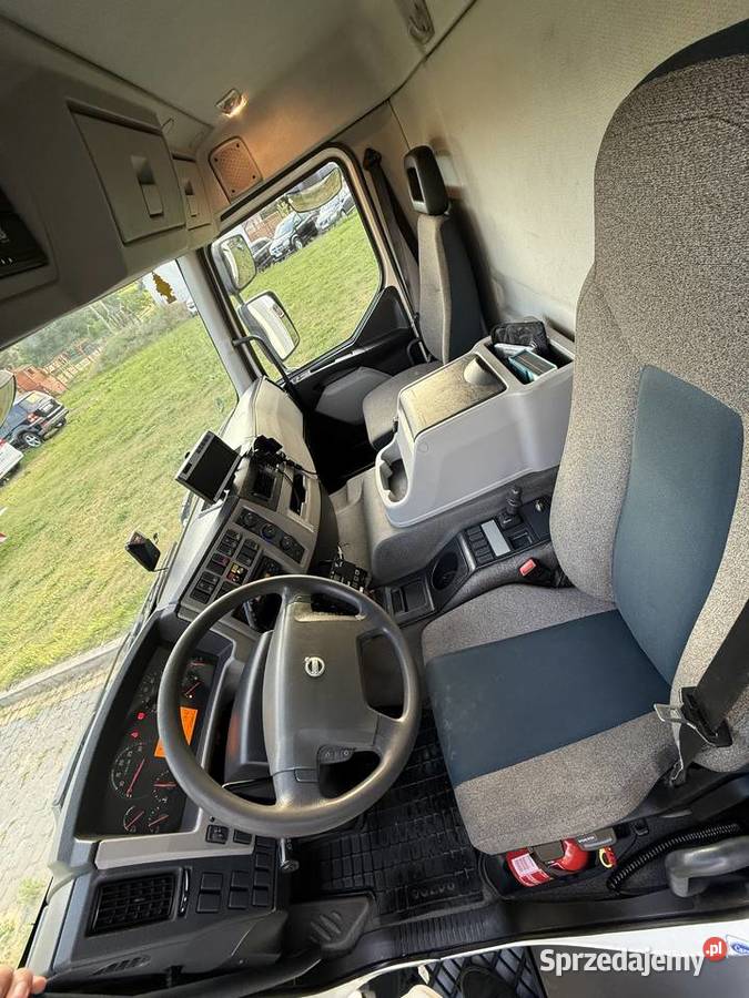 VOLVO FE 250 CHŁODNIA IZOTERMA diesel świętokrzyskie