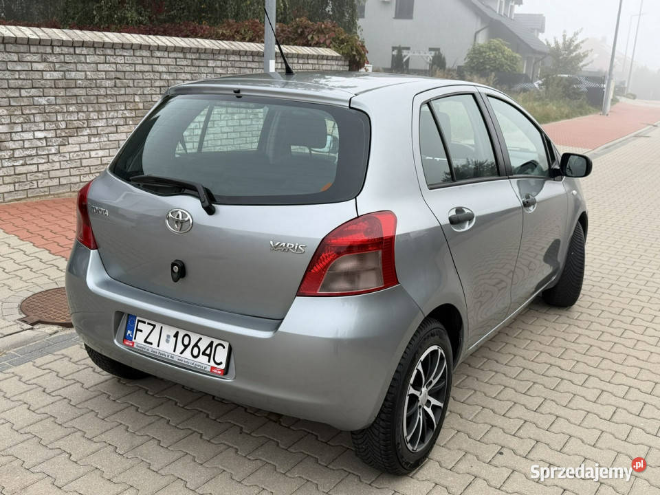 Toyota Yaris Toyota Yaris 2008 13 Benzyna Klima 1298cm3 wielkopolskie Gostyń sprzedam