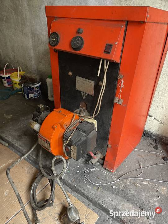 Kocioł olejowy firmy MAWI 30 kW plus 2 zbiorniki Radomsko