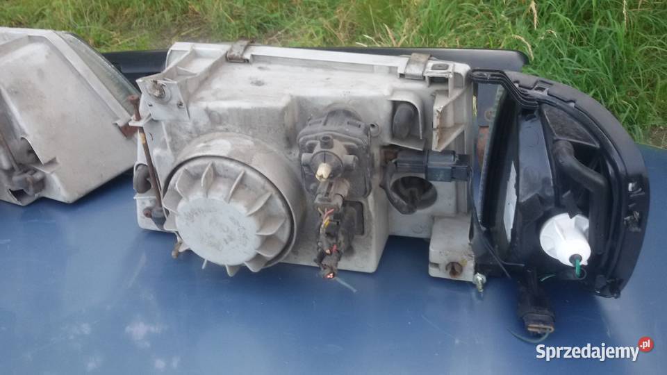 LAMPY PRZEDNIE GRIL HYUNDAI GALLOPER Elbląg