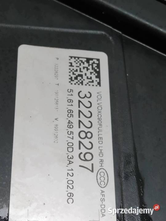 LAMPA PRZÓD PRAWA FULL LED EUROPA 32228297 Volvo