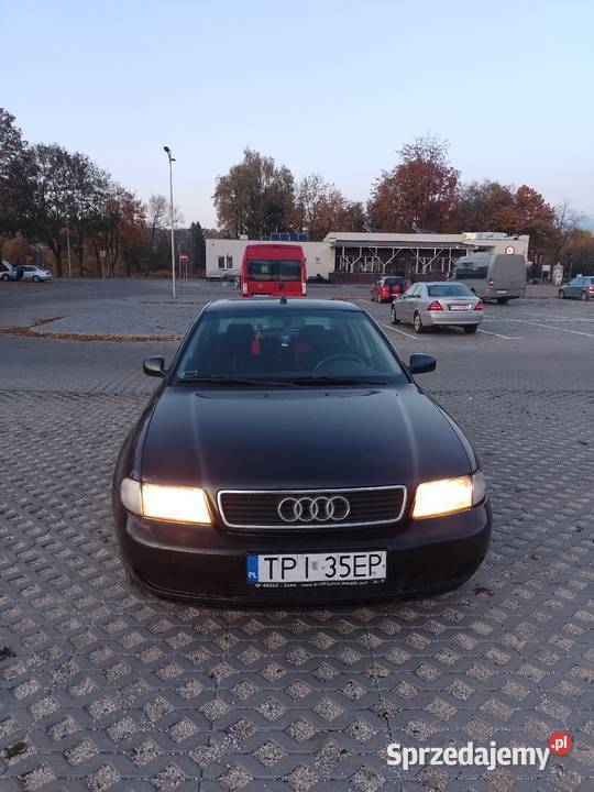 Audi A 4 B5 sprzedam Sedan / Limuzyna Pińczów
