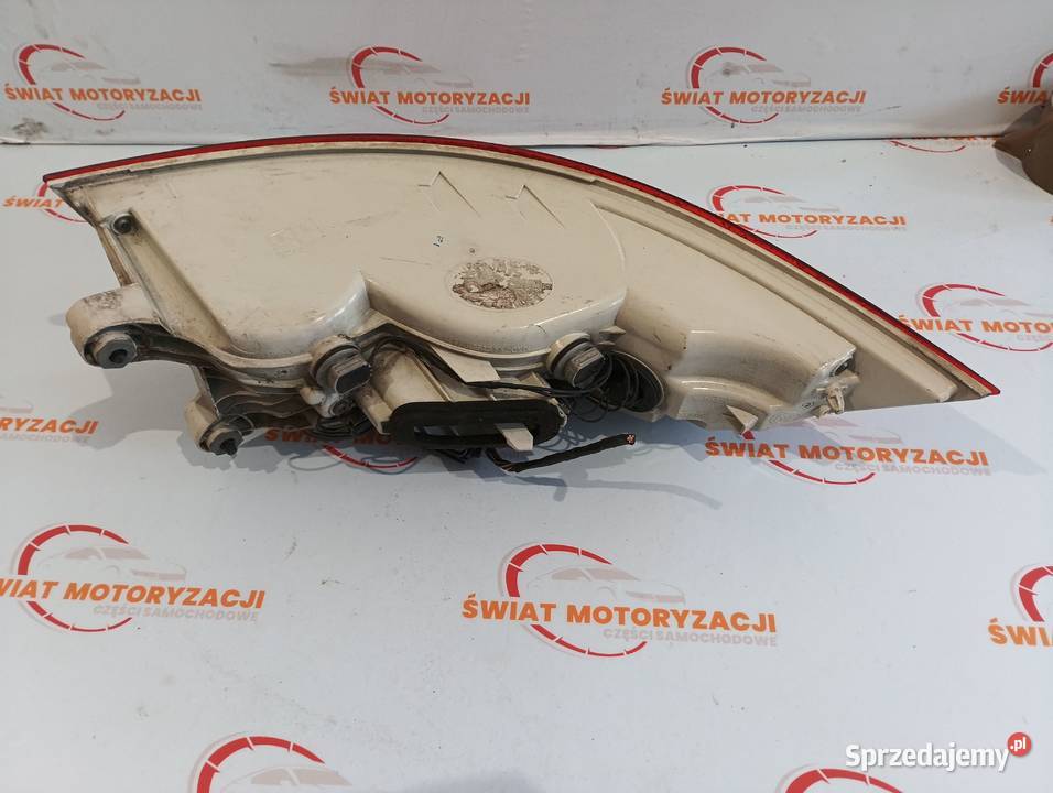 JAGUAR XE 16r lampa prawa tył Kielce