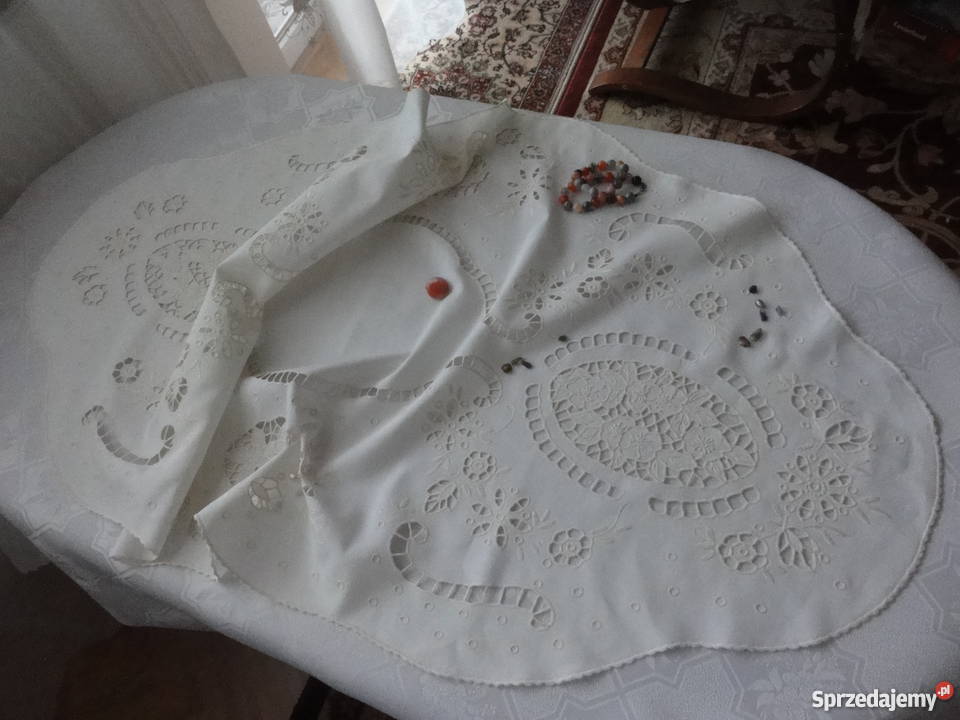 Duże serwety bieżniki białe wyszywane ręcznie biały Lublin