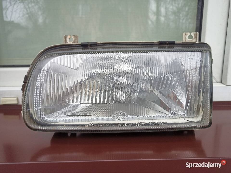 Skoda Felicia lampa przednia lewa reflektor Sieradz