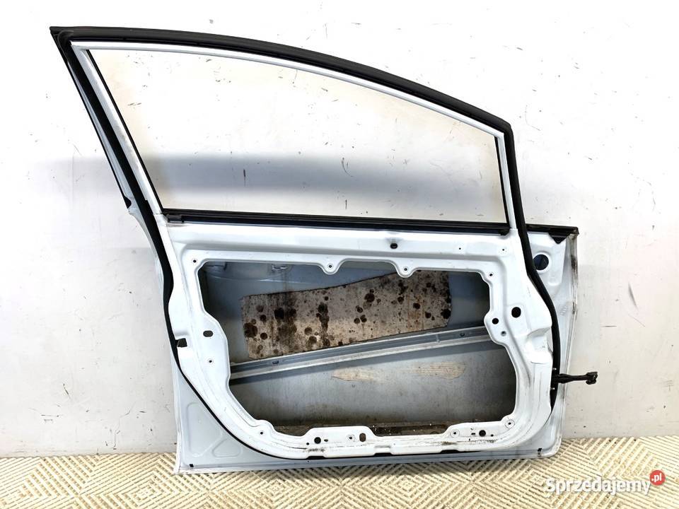 DRZWI LEWY PRZÓD FORD FIESTA MK7 Hatchback osobowe Drzwi sprzedam