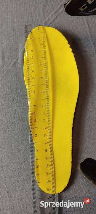 Łyżwy hokejowe CCM 9040 junior mało używane Jasień