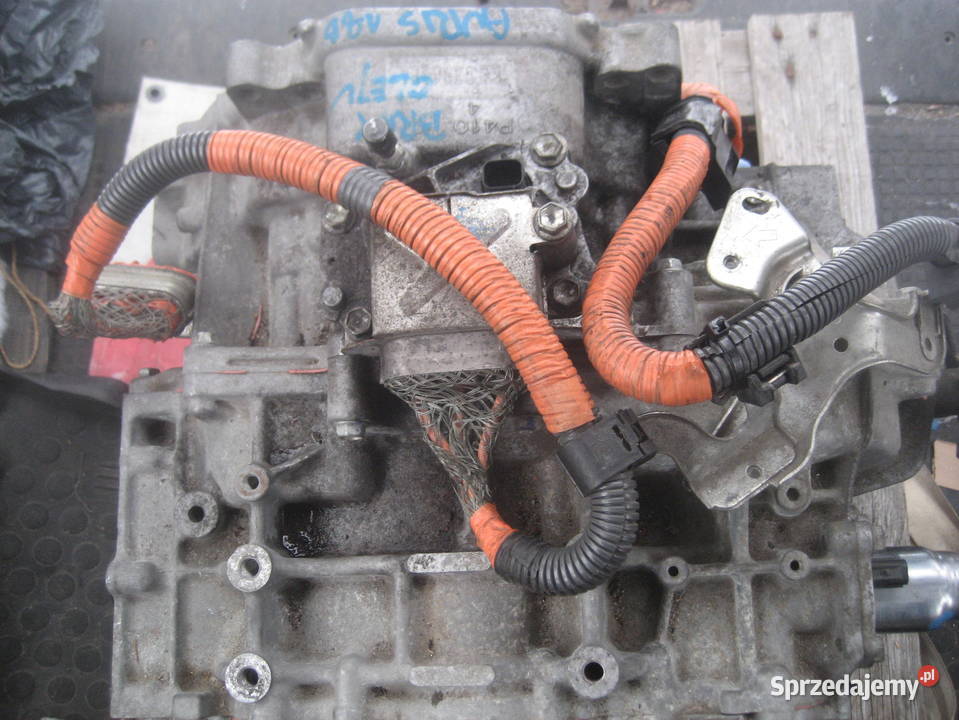 toyota auris I lift hybryda 1012r 18b skrzynia osobowe Rakoniewice sprzedam