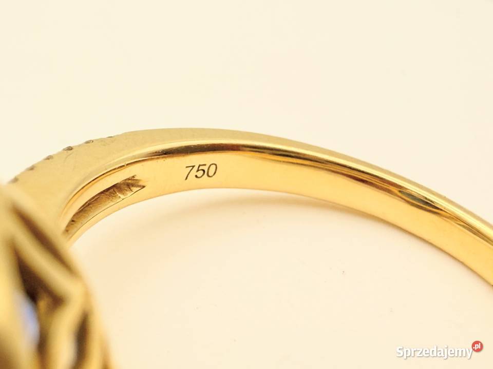 Cudowny złoty pierścionek 18K z szafirem i Szczecin