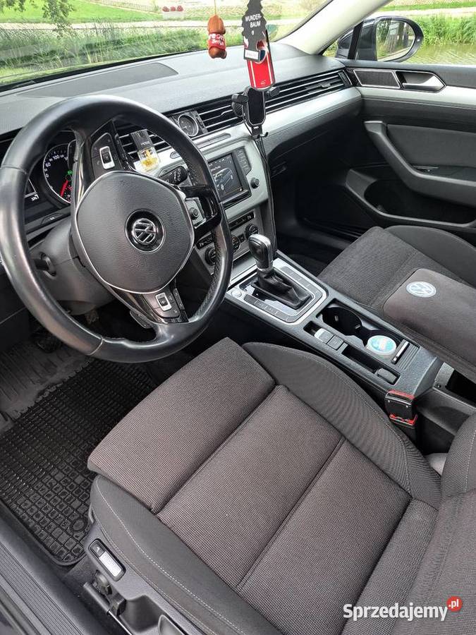 SPRZEDAM ZADBANEGO PASSATA B 8 2 0 TDI 190 relingi dachowe Płock