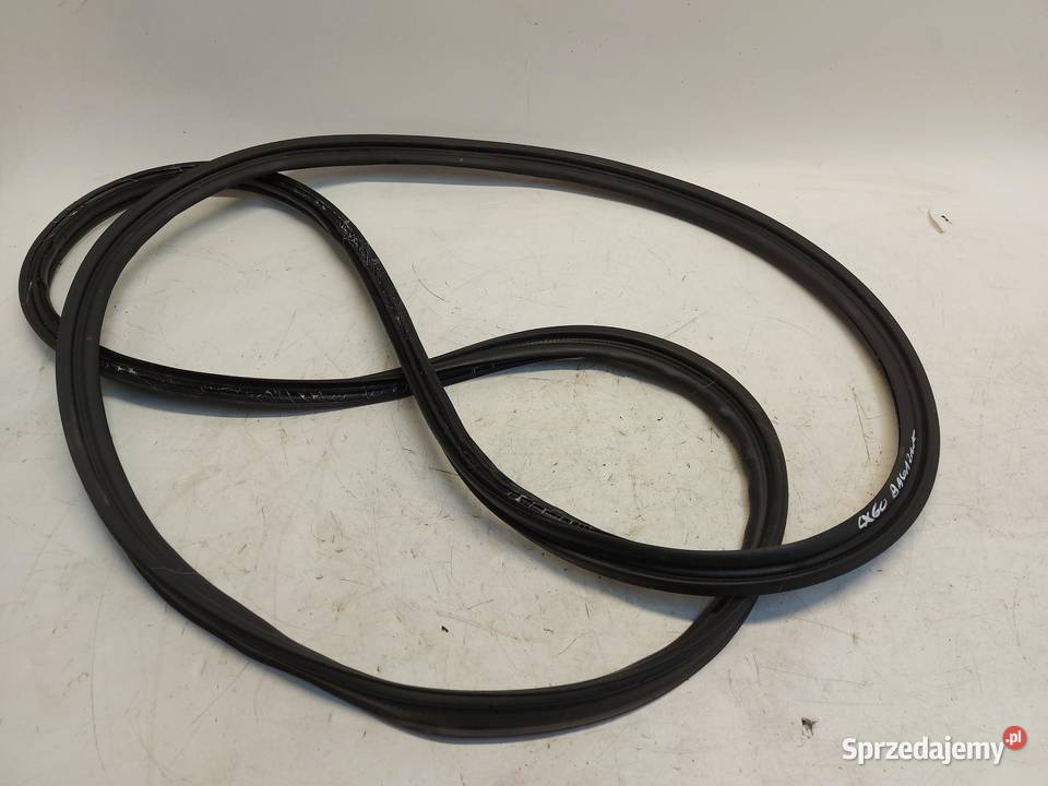 Mazda CX60 2023 uszczelka klapy bagażnika tył osobowe