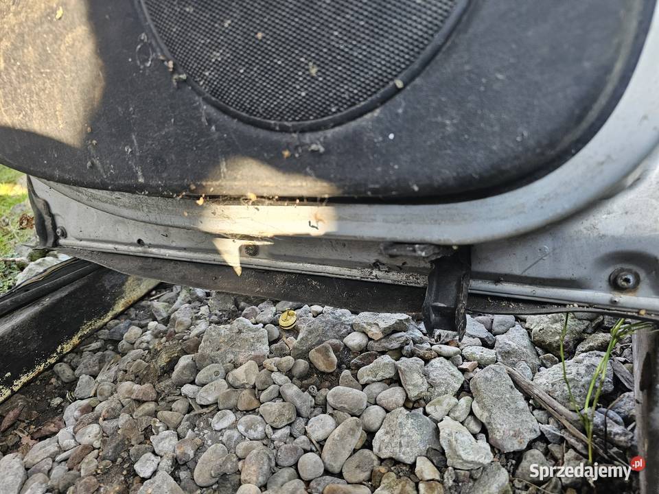 Drzwi lewy tył passat b5 lubelskie sprzedam