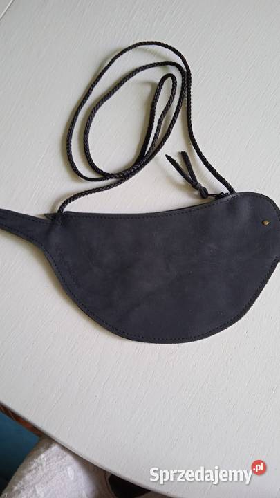 MINIMALISTYCZNA TOREBECZKA ZE SKÓRY NATURALNEJ Dla kobiet Piła