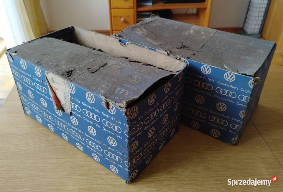 Volkswagen Passat B1 fabrycznie nowe lampy tylne Oświetlenie Gliwice