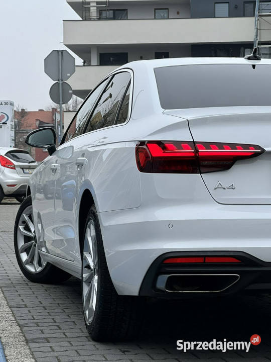 Audi A4 Krajowy bezwypadkowy serwisowany Sedan / Limuzyna