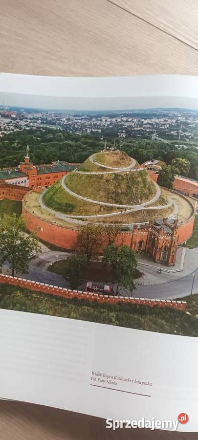 100 pomników historii Poradniki, albumy i reportaże sprzedam