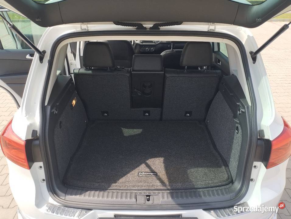 VW Tiguan 2016 wysoka wersja mały przebieg sprzedam