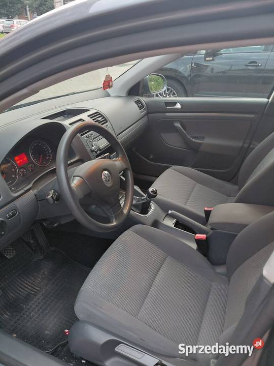 VW Golf 16 MPI Rok produkcji 2009