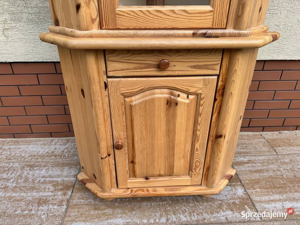 Witryna narożna drewniana sosnowa rogówka regał Sulbiny