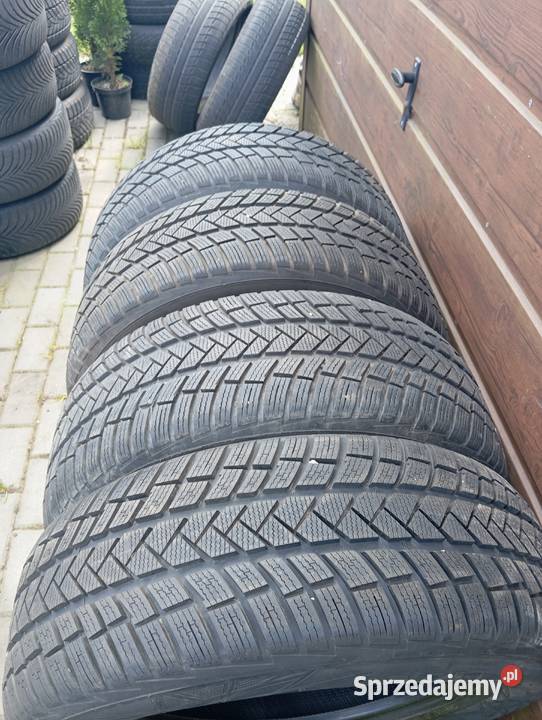 Opony 25560R18 Vredestein cWintra Fabianki