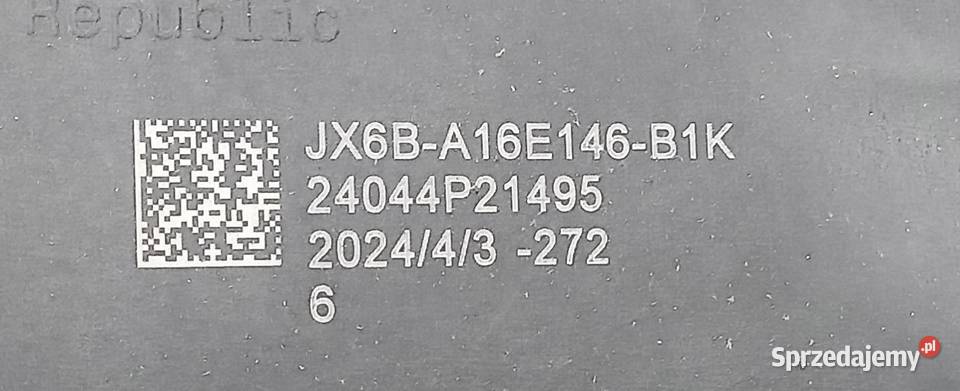 Ford Focus MK4 pas przedni