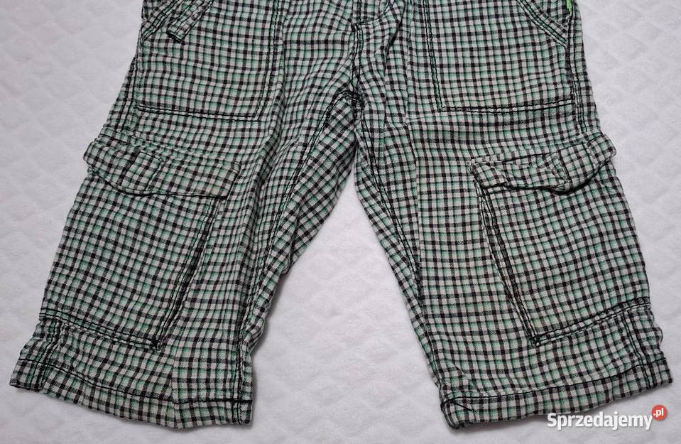 Krótkie spodenki chłopięce w kratkę Okaidi 114 6 Rozmiar 114 Czeladź sprzedam