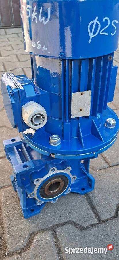 Motoreduktor kątowy 075 kW 184 obr Produkcja
