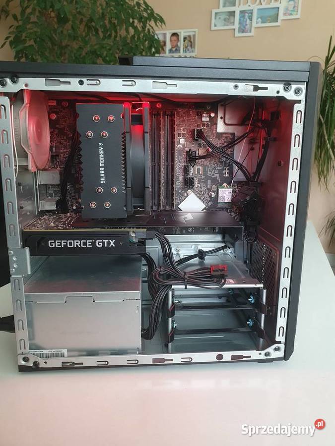 Komputer gamingowy Acer Nitro 50 N50610 Pamięć RAM 16 Rymanów sprzedam