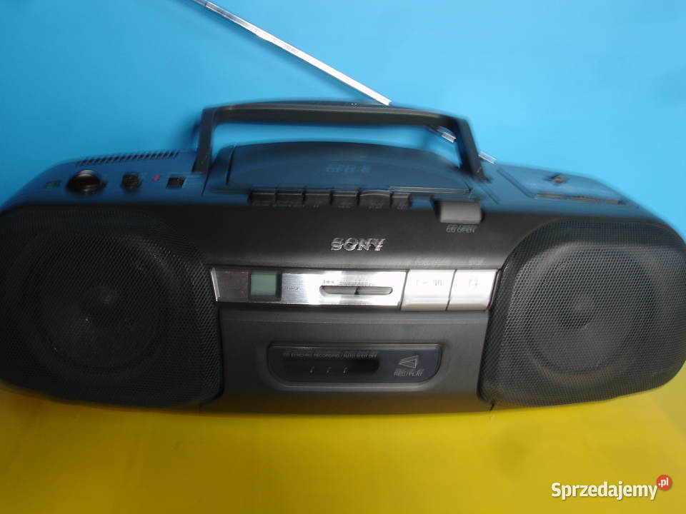 Radiomagnetofon z CD SONY CFD-6