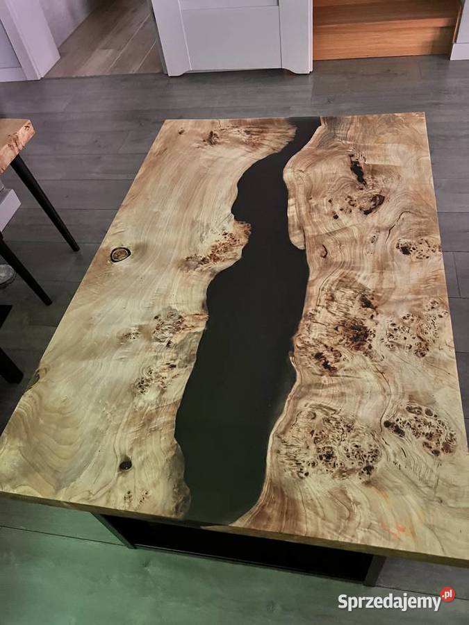 Sprzedam ładny i ciekawy stolik 50cm Chełmce