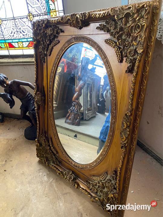 Stare lustro w przepięknej rzeźbionej ramie