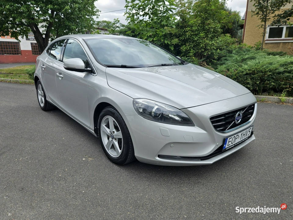 Volvo V40 20d 150 5 cylindrów Geartronic Xenon